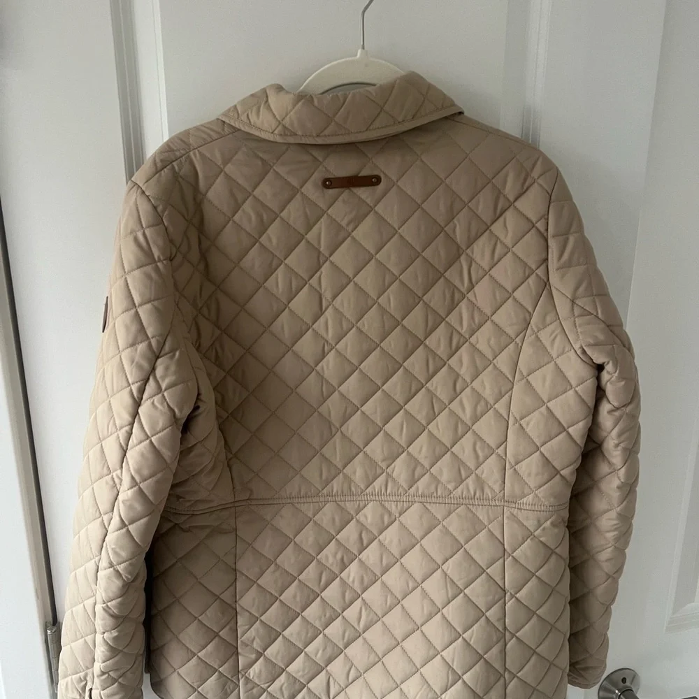 Ralph Lauren Tan Quilted Women's Puffer Jacket - Picture 2 of 6